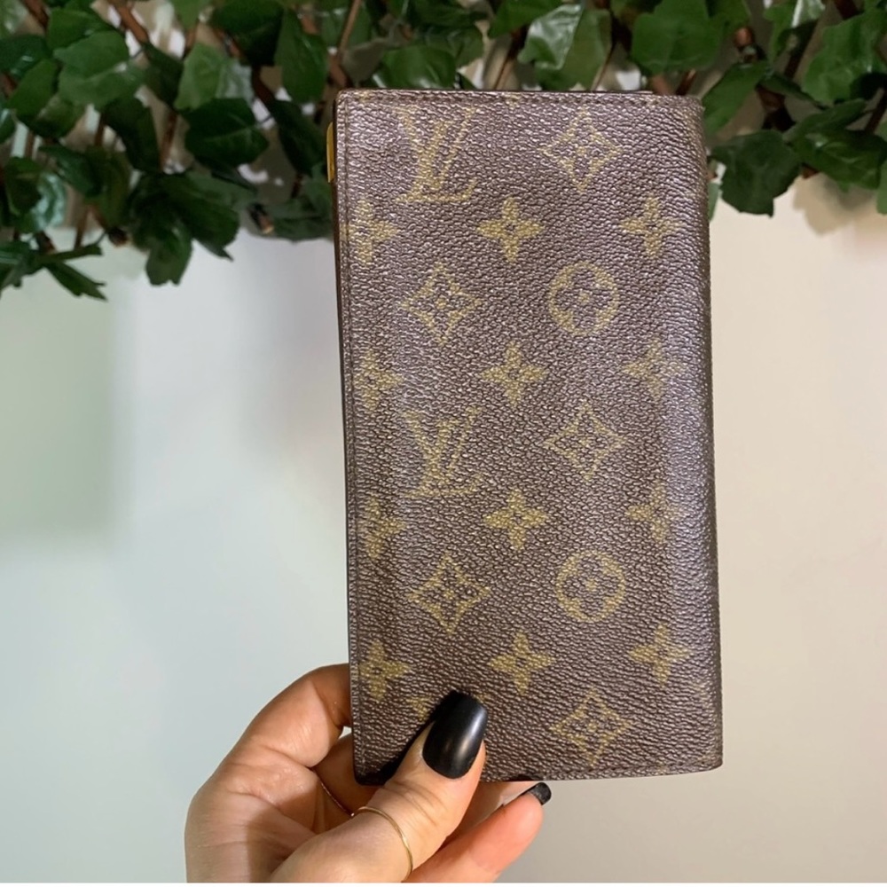 Authentic Lv Checkbook Louis Vuitton Bifold Passp… - image 1